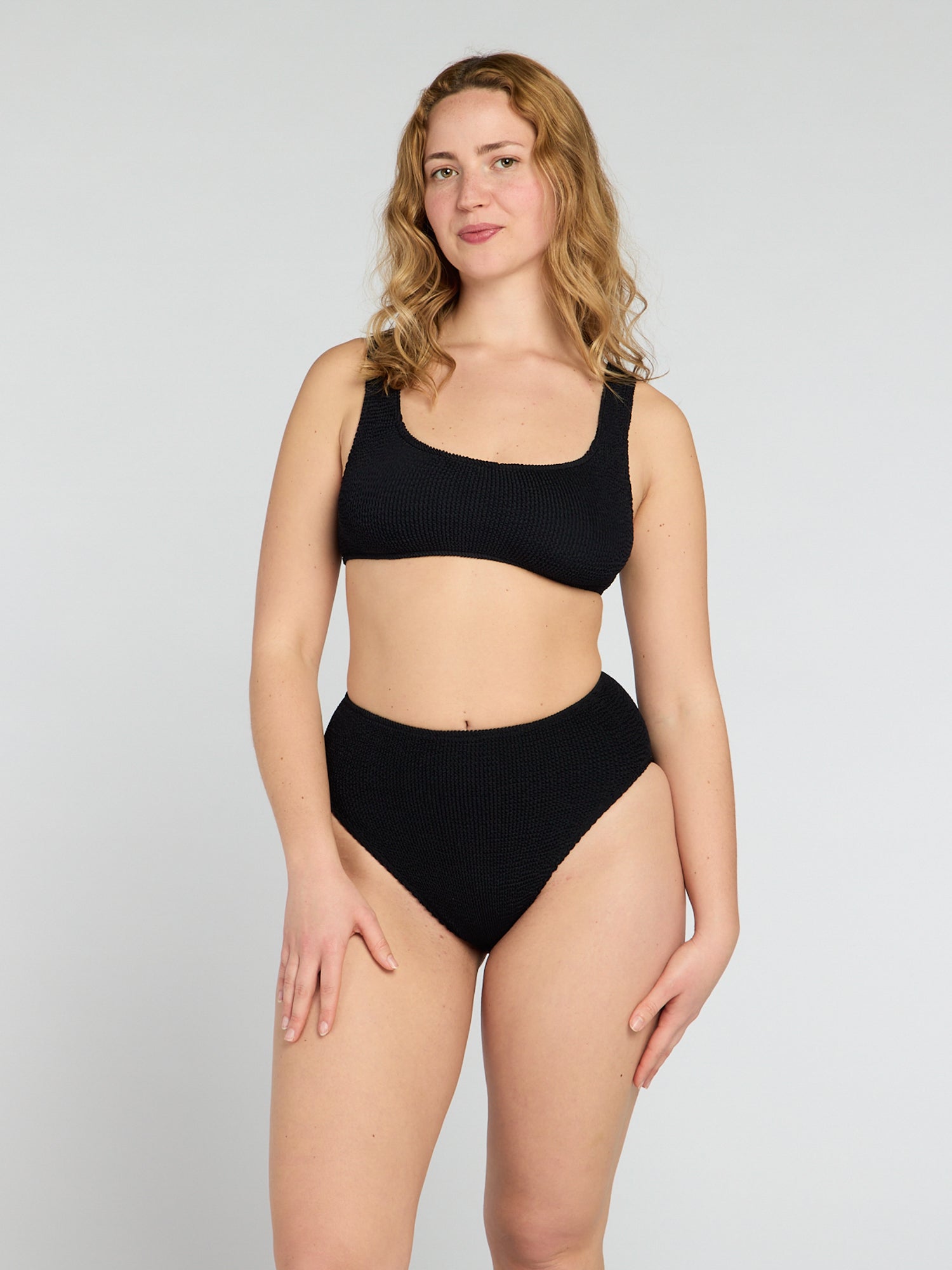 S1_AplombHighWaist_Black.jpg