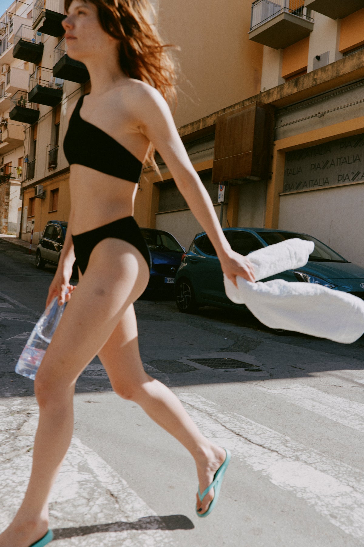 Una Standard Waist Two-Piece in Black