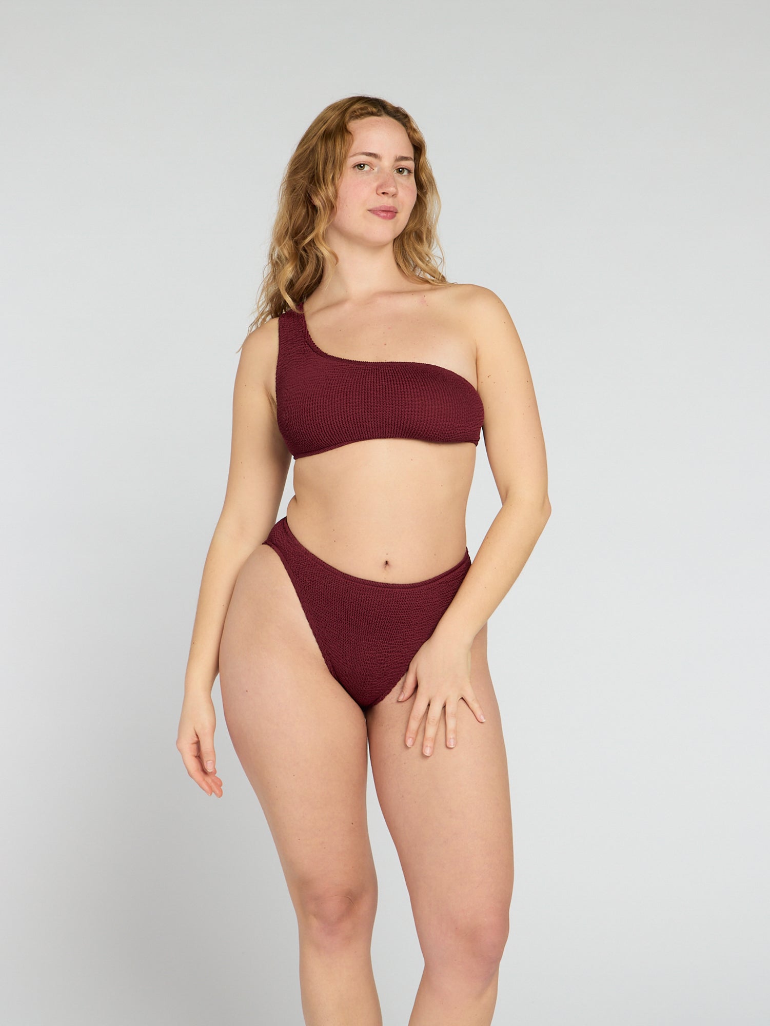 Una Standard Waist Two-Piece