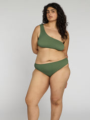 Una Standard Waist Two-Piece