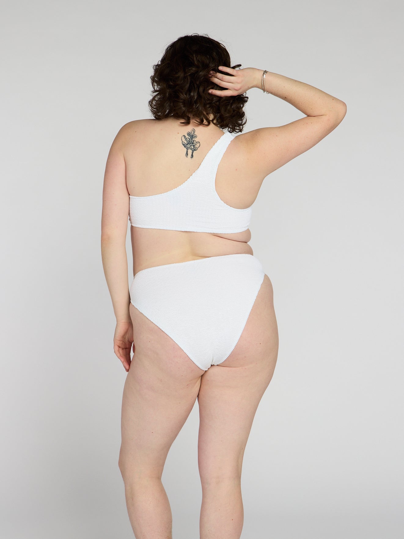 Una Standard Waist Two-Piece